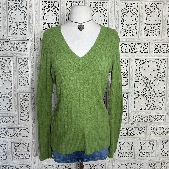 Ann Taylor Loft Green Cable Knit V Neck Angora Wool Blend Sweater Sz Medium - Picture 1 of 9